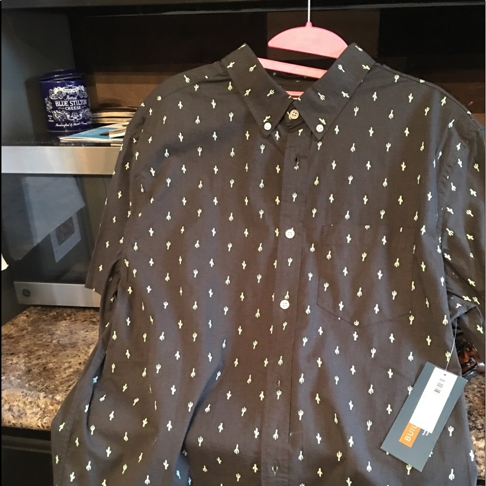 Mens size large Old Navy short sleeve dress shirt